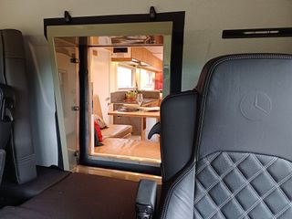 Auslieferung Mercedes Arocs 4x4 mit 5,9m Wohnkabine