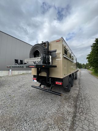 Auslieferung Heckträger XL für 2 Motorräder und mehr