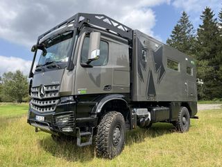 Auslieferung einer 5,5-Meter-Wohnkabine mit hochwertigem Individualausbau