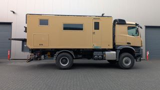 Auslieferung Heckträger XL mit 1010mm Plattform und Unterfahrschutz